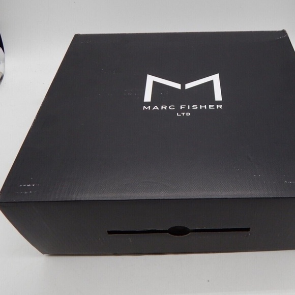 NEW Marc Fisher Dayna Taupe Leather Pointed Toe Wedge Boots Ankle Bootie NIB - Picture 2 of 5